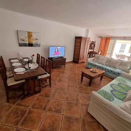 Parque Santiago I With Heated Pool, Sea View, 50m To The Sea, Terrace Villa Playa de las Américas